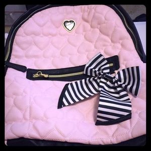 ‼️CHECK THIS OUT ‼️Betsey Johnson backpack 🎒